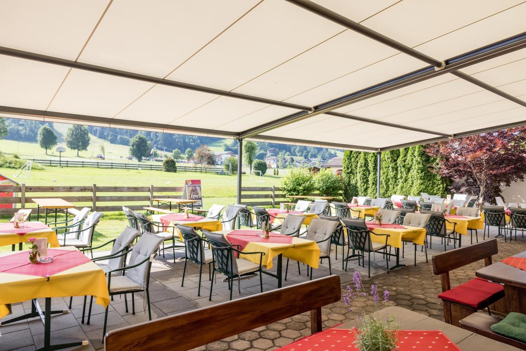 Hotel Alpenhof เวสเทนดอร์ฟ ภายนอก รูปภาพ